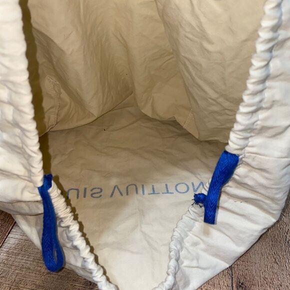 Louis Vuitton Large String Dust Bag - Picture 11 of 15